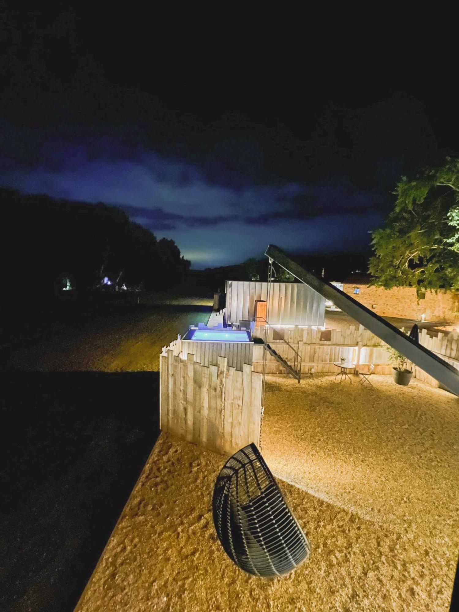 Vibe Luxury Cabins Arnuero Eksteriør bilde